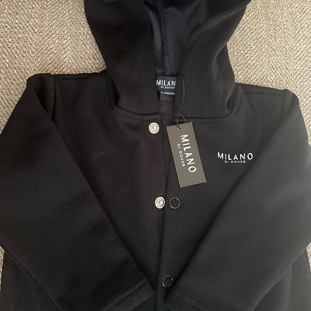 New Milano Jumpsuit w/ tag. Very thick, Great for the cold